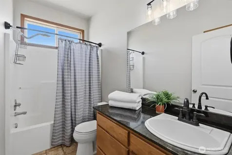 2746 Taylor Road Oak Harbor WA 98277