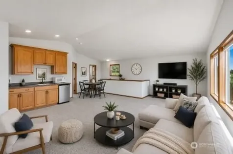 2746 Taylor Road Oak Harbor WA 98277