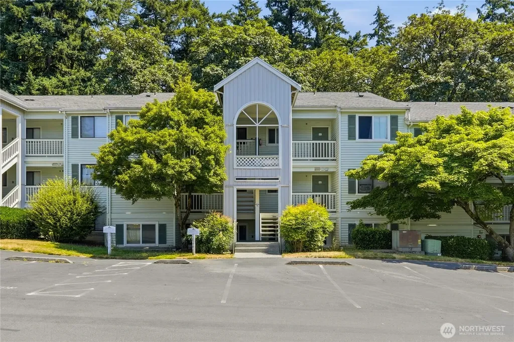 25131 98th Place S Kent WA 98030