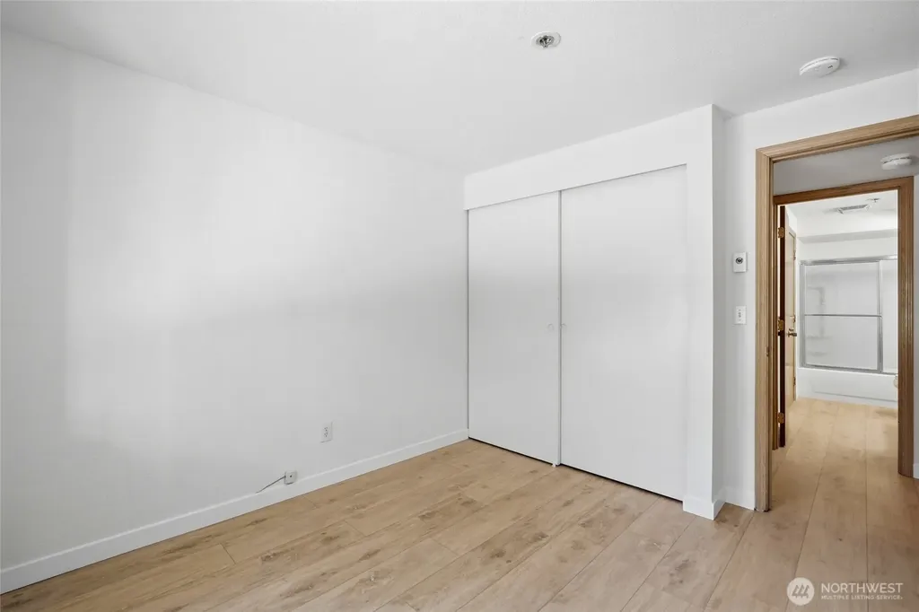 25131 98th Place S Kent WA 98030