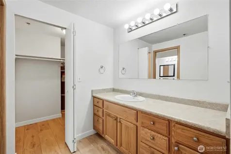 25131 98th Place S Kent WA 98030