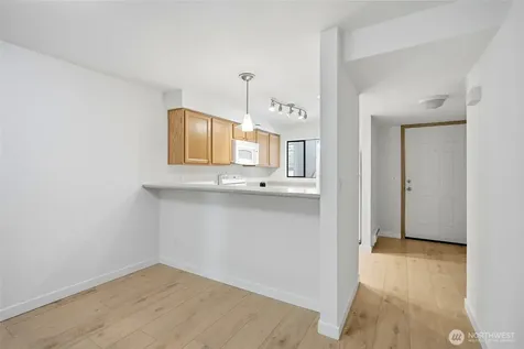 25131 98th Place S Kent WA 98030