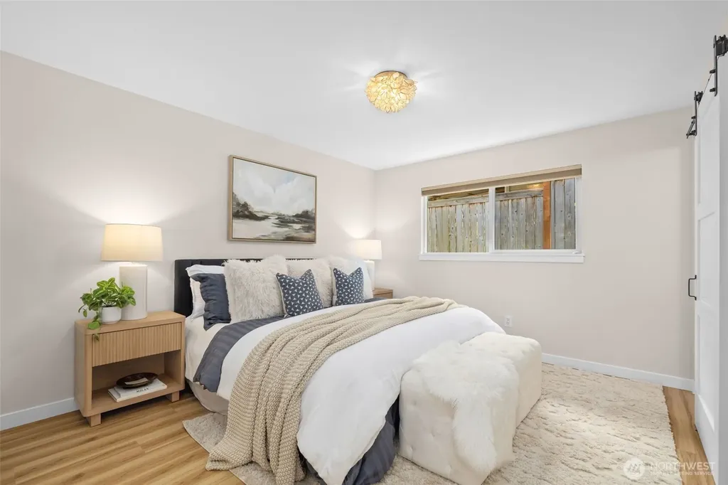 5442 30th Avenue SW Seattle WA 98126