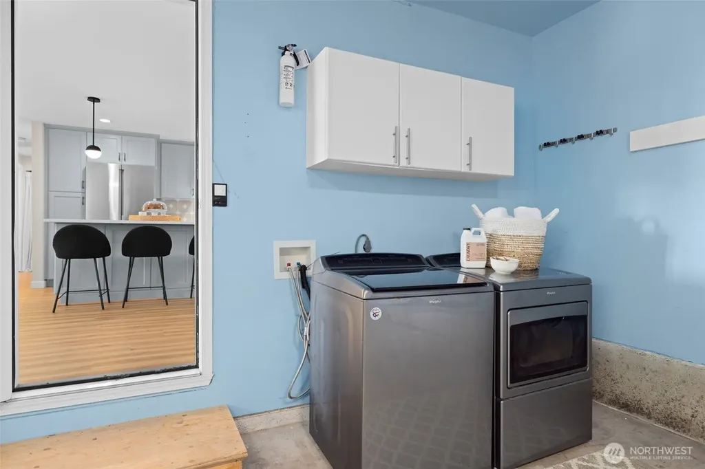 5442 30th Avenue SW Seattle WA 98126