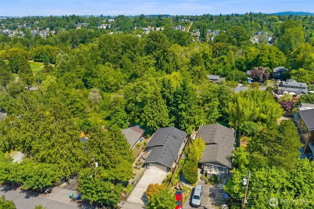 5442 30th Avenue SW Seattle WA 98126