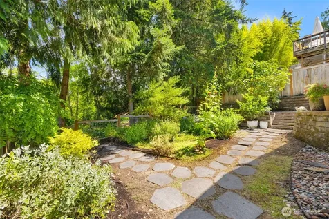 5442 30th Avenue SW Seattle WA 98126