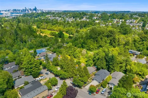 5442 30th Avenue SW Seattle WA 98126