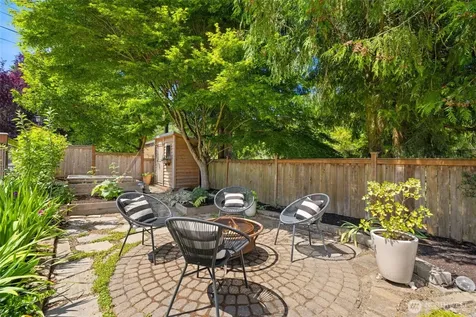5442 30th Avenue SW Seattle WA 98126