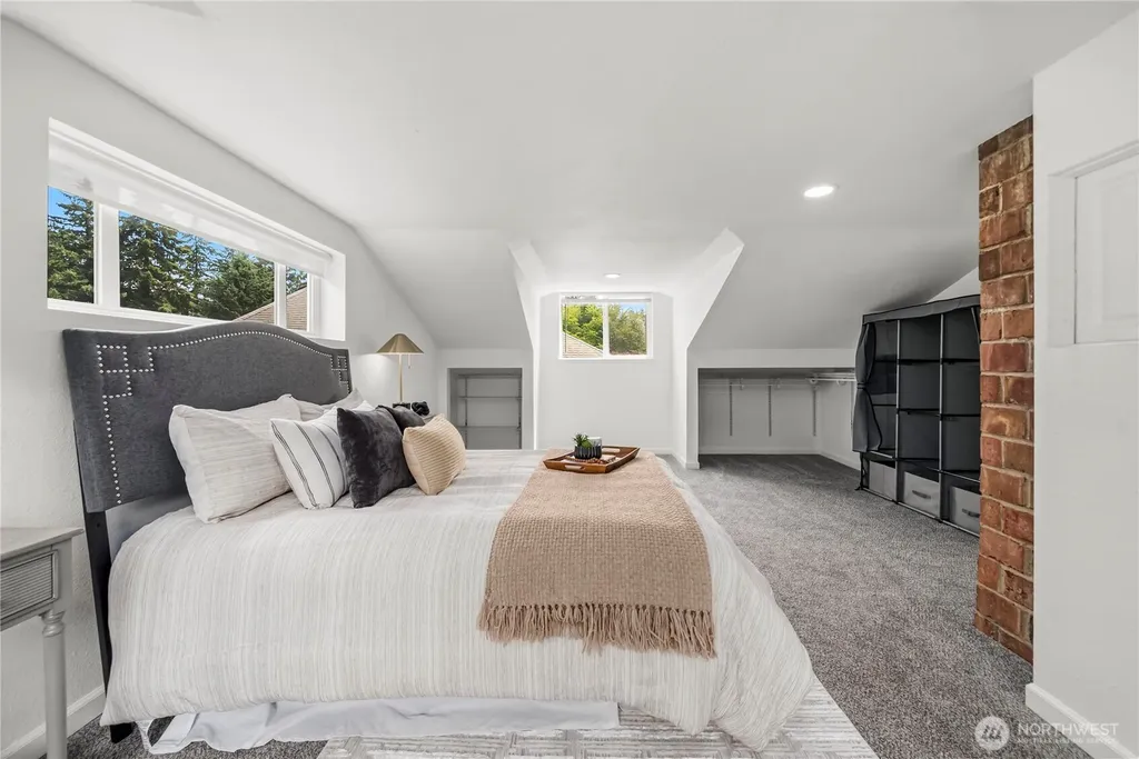 153 SW 208th Street Normandy Park WA 98166