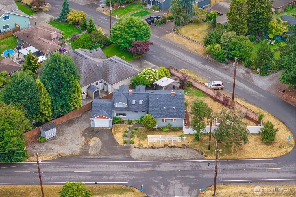 153 SW 208th Street Normandy Park WA 98166