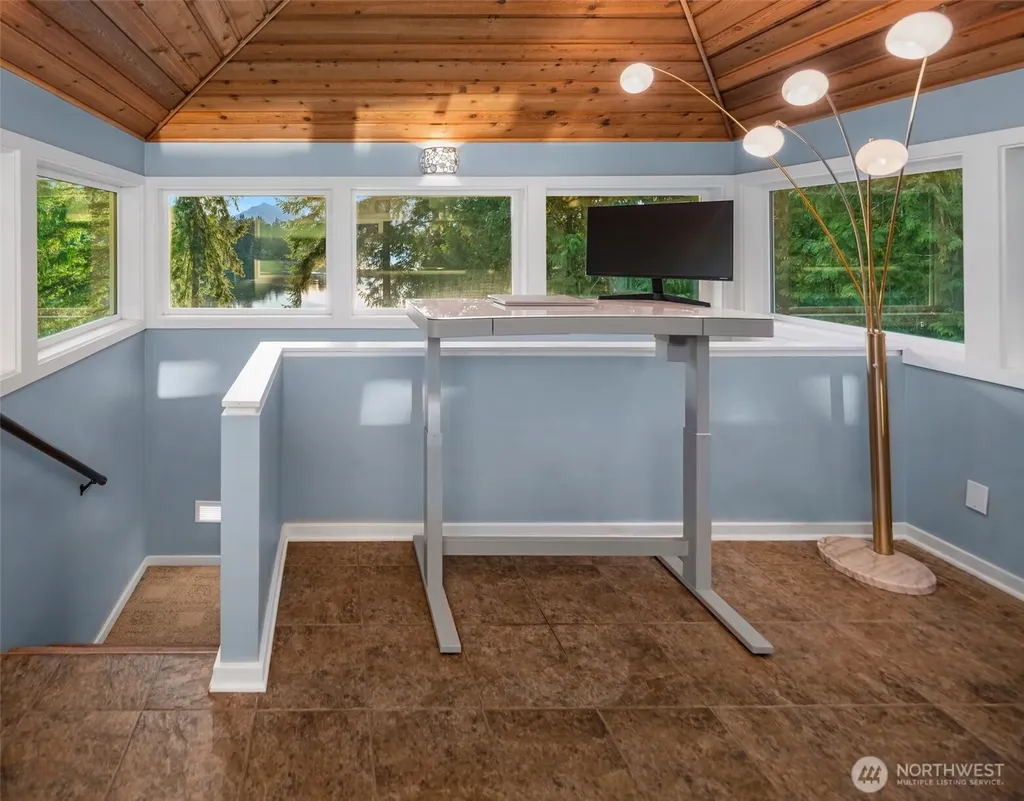 10127 Manley Road NW Seabeck WA 98380