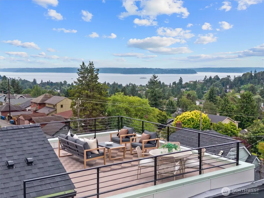 4049 44th Avenue SW Seattle WA 98116