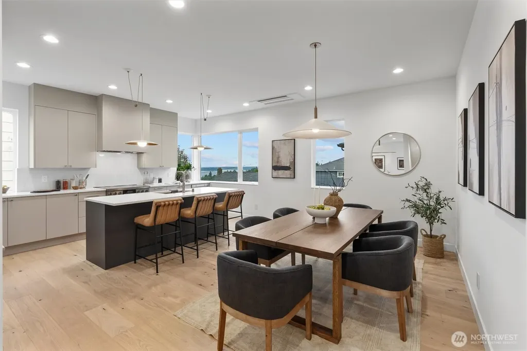 4049 44th Avenue SW Seattle WA 98116
