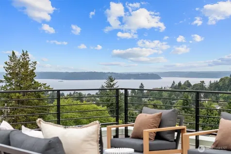 4049 44th Avenue SW Seattle WA 98116