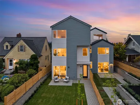 4049 44th Avenue SW Seattle WA 98116