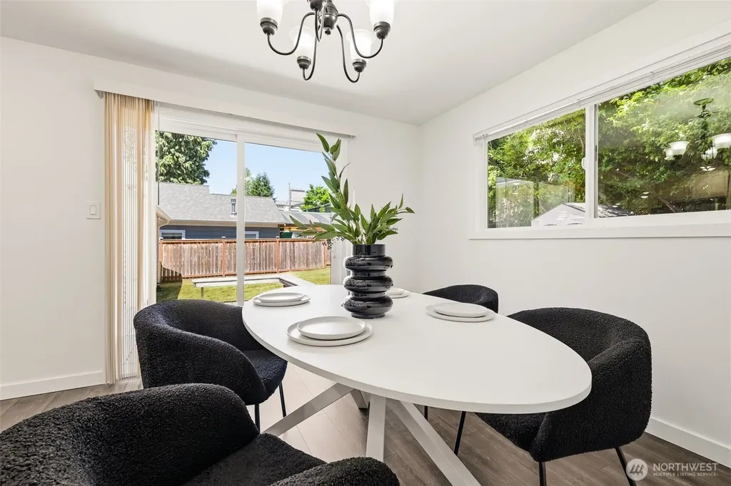 12042 14th Avenue NE Seattle WA 98125