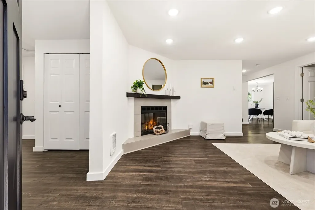 12042 14th Avenue NE Seattle WA 98125