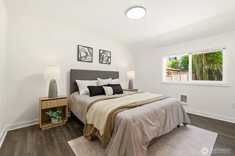 12042 14th Avenue NE Seattle WA 98125