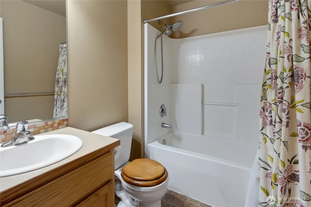 20617 193rd Avenue Ct E Orting WA 98360