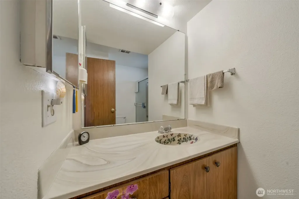 2302 R Street SE Auburn WA 98002