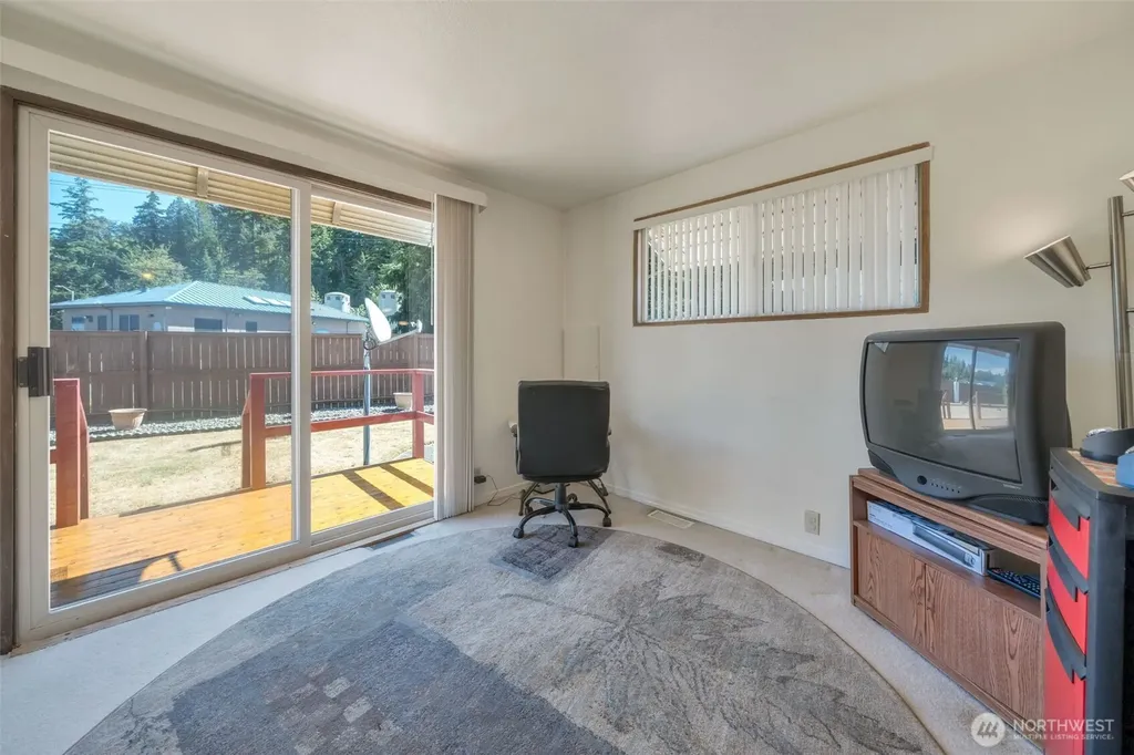 2302 R Street SE Auburn WA 98002