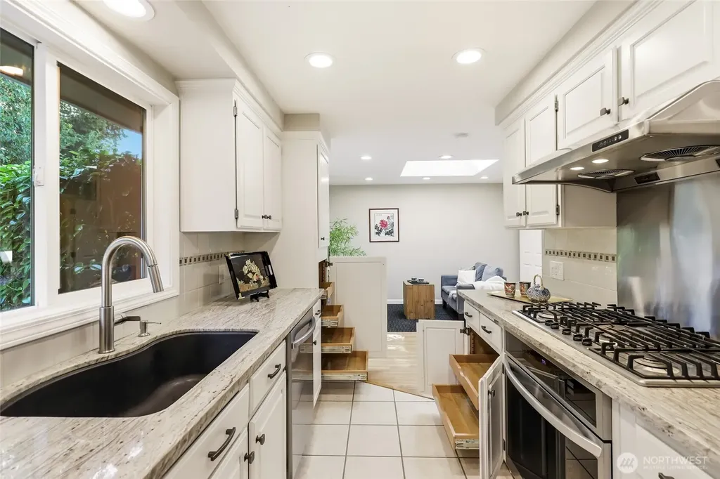 936 165th Avenue SE Bellevue WA 98008