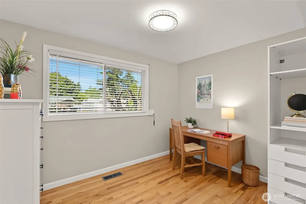 936 165th Avenue SE Bellevue WA 98008