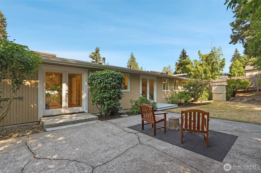 936 165th Avenue SE Bellevue WA 98008
