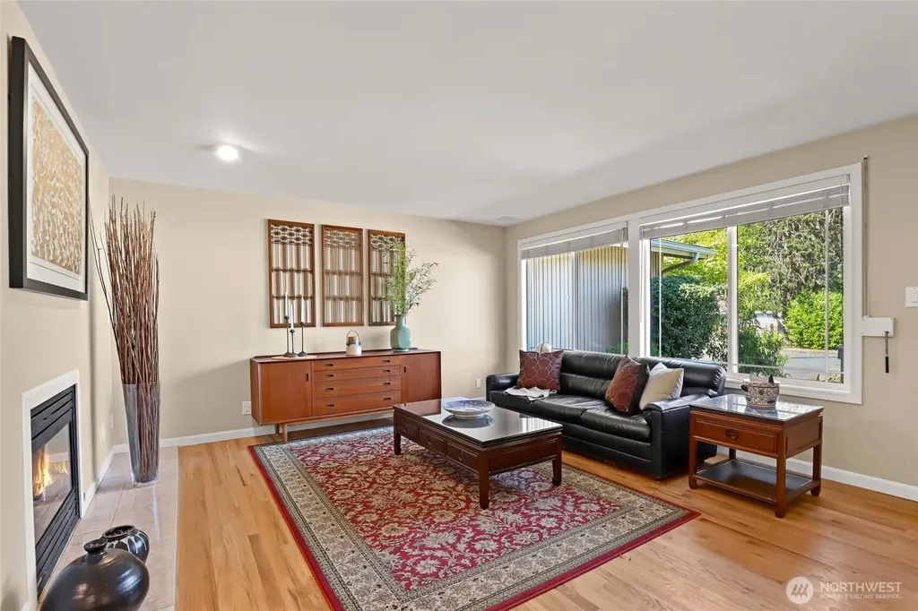 936 165th Avenue SE Bellevue WA 98008