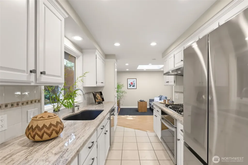 936 165th Avenue SE Bellevue WA 98008