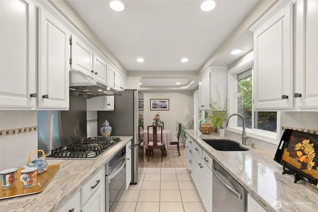 936 165th Avenue SE Bellevue WA 98008