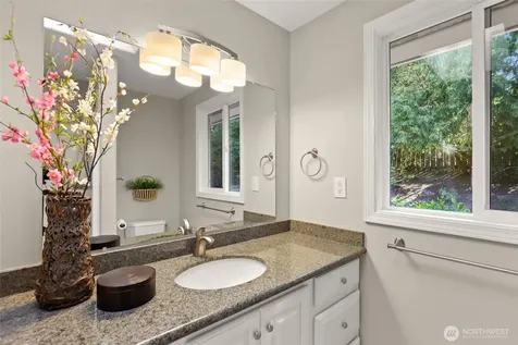 936 165th Avenue SE Bellevue WA 98008