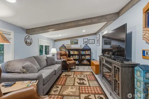 320 Haussler Road Kelso WA 98626