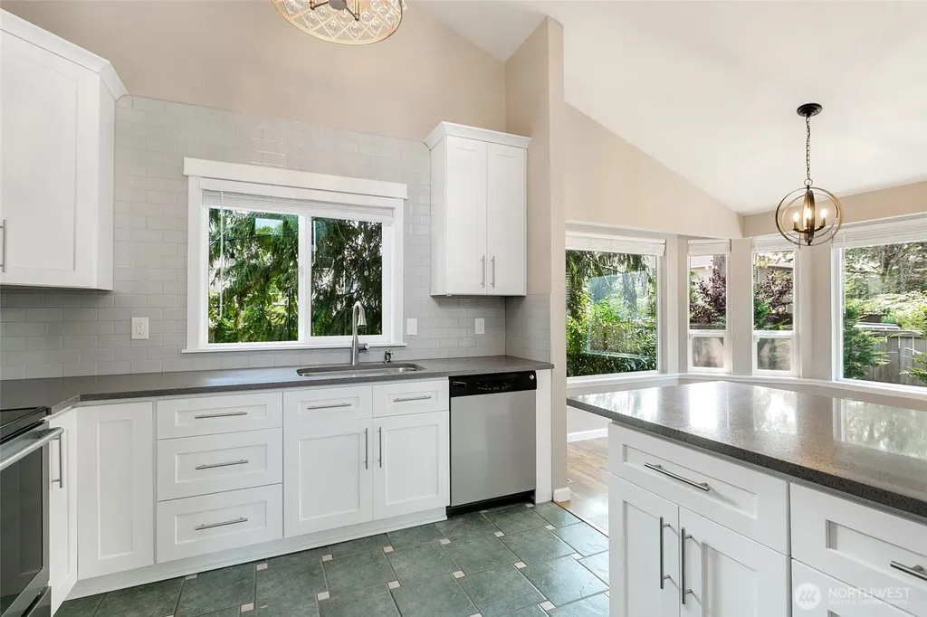 19849 SE 267th Place Covington WA 98042
