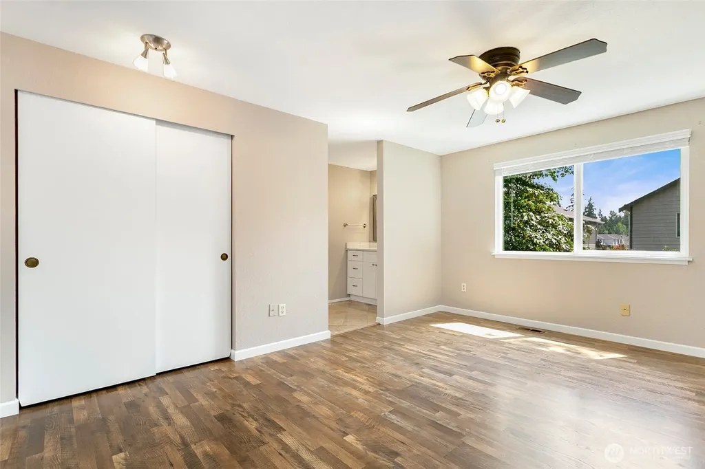 19849 SE 267th Place Covington WA 98042