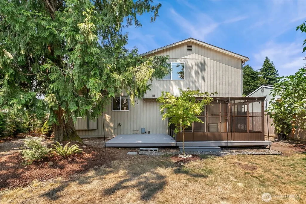 19849 SE 267th Place Covington WA 98042
