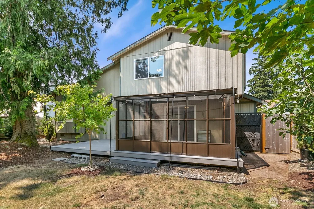 19849 SE 267th Place Covington WA 98042