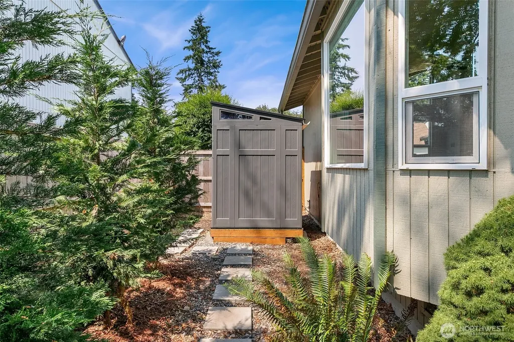 19849 SE 267th Place Covington WA 98042