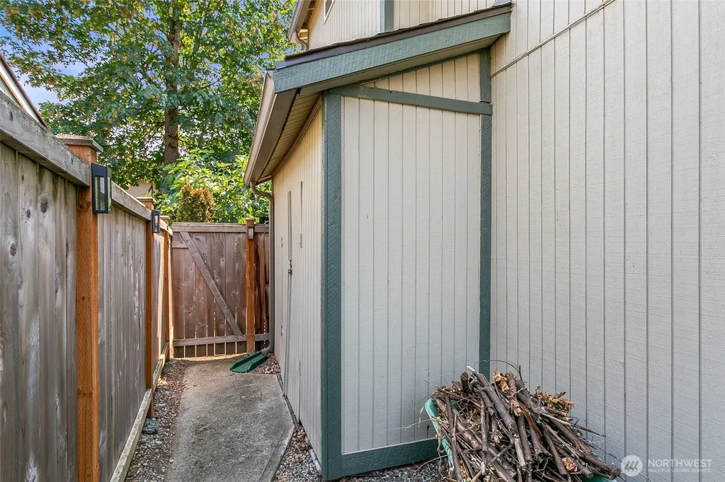 19849 SE 267th Place Covington WA 98042
