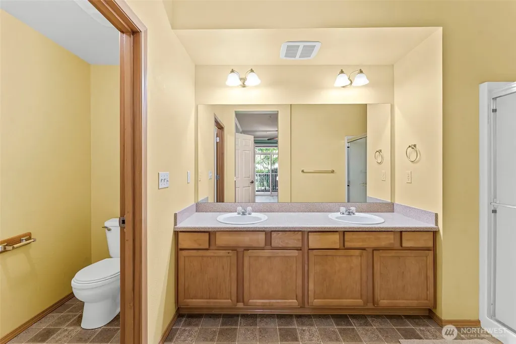 10015 186th Place E Puyallup WA 98375