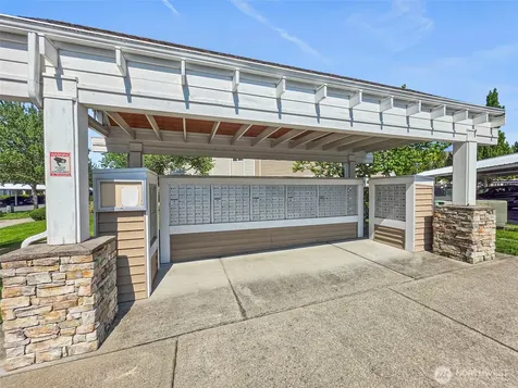 10015 186th Place E Puyallup WA 98375