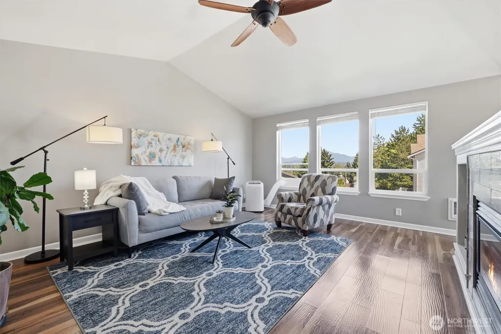 800 96th Avenue NE Lake Stevens WA 98258