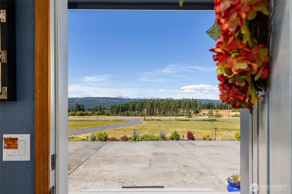 4200 Upper Peoh Point Road Cle Elum WA 98922