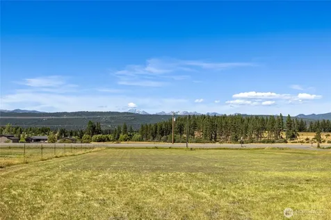 4200 Upper Peoh Point Road Cle Elum WA 98922