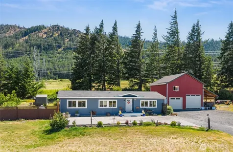 4200 Upper Peoh Point Road Cle Elum WA 98922