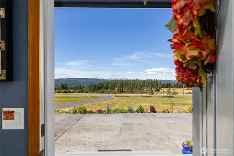 4200 Upper Peoh Point Road Cle Elum WA 98922