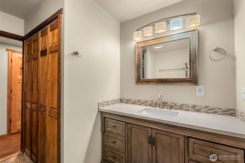416 S Jarvis Avenue East Wenatchee WA 98802