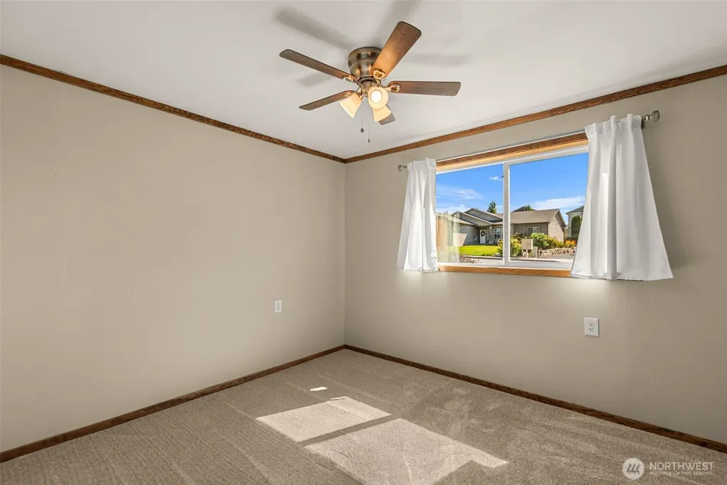 416 S Jarvis Avenue East Wenatchee WA 98802