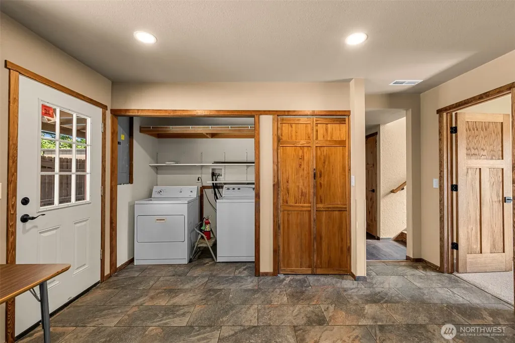 416 S Jarvis Avenue East Wenatchee WA 98802