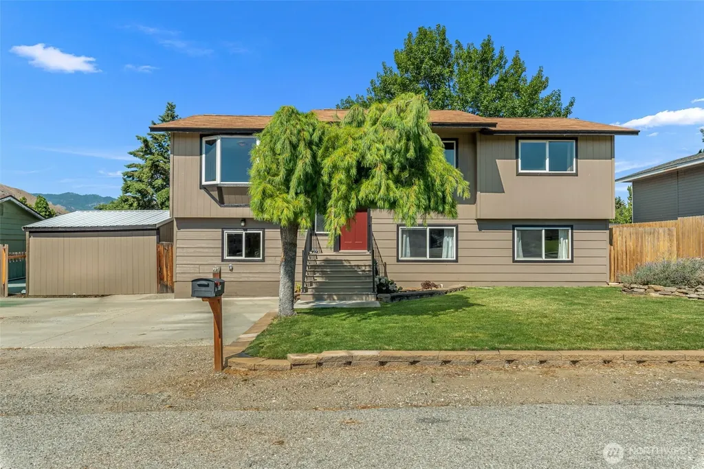 416 S Jarvis Avenue East Wenatchee WA 98802